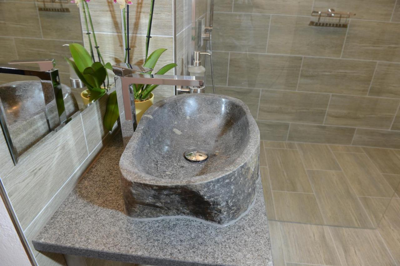 Auszeit Vienna Wellness Apartment Ngoại thất bức ảnh